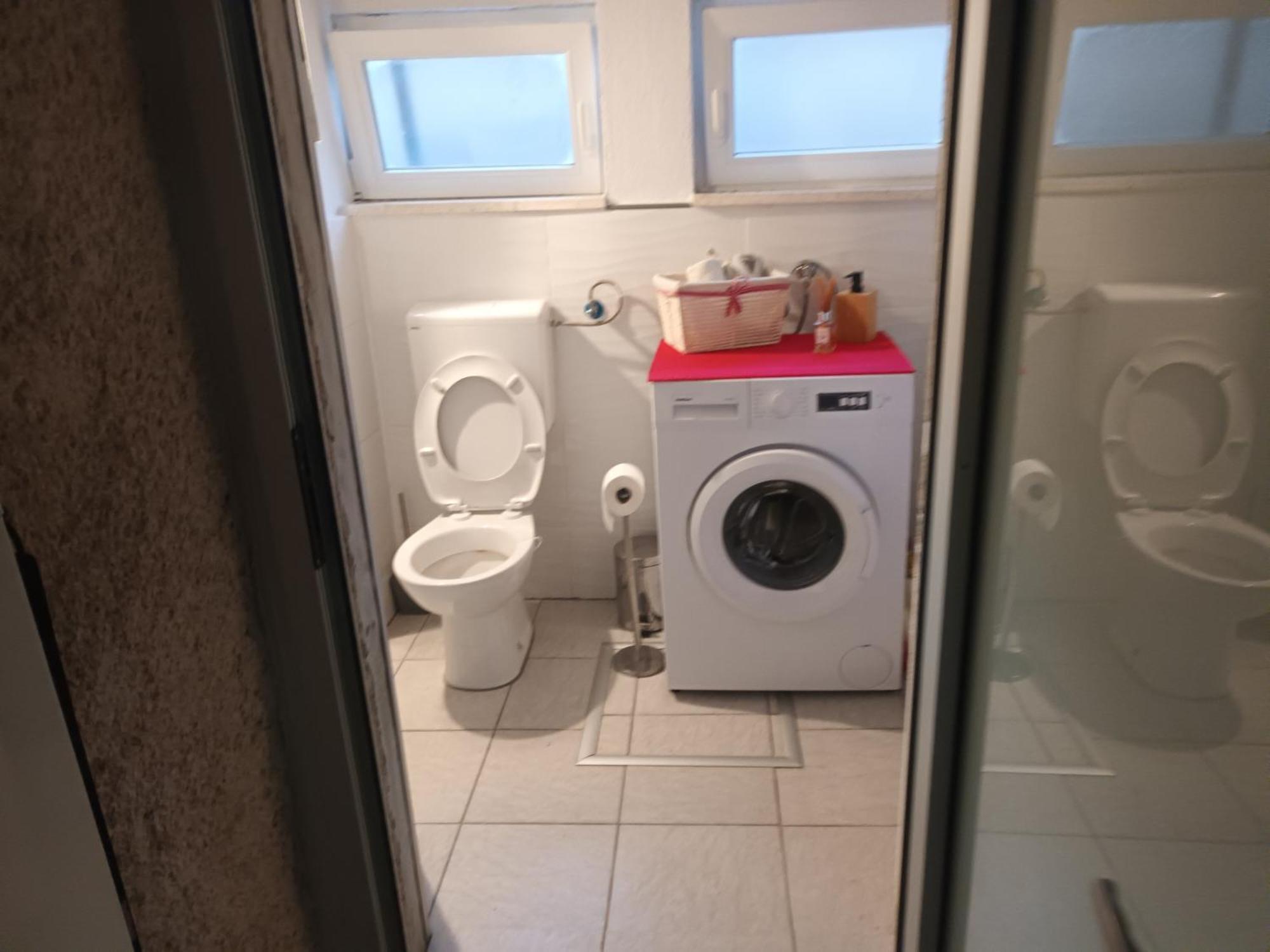 Brnara Kravarica Vrlika Exteriör bild
