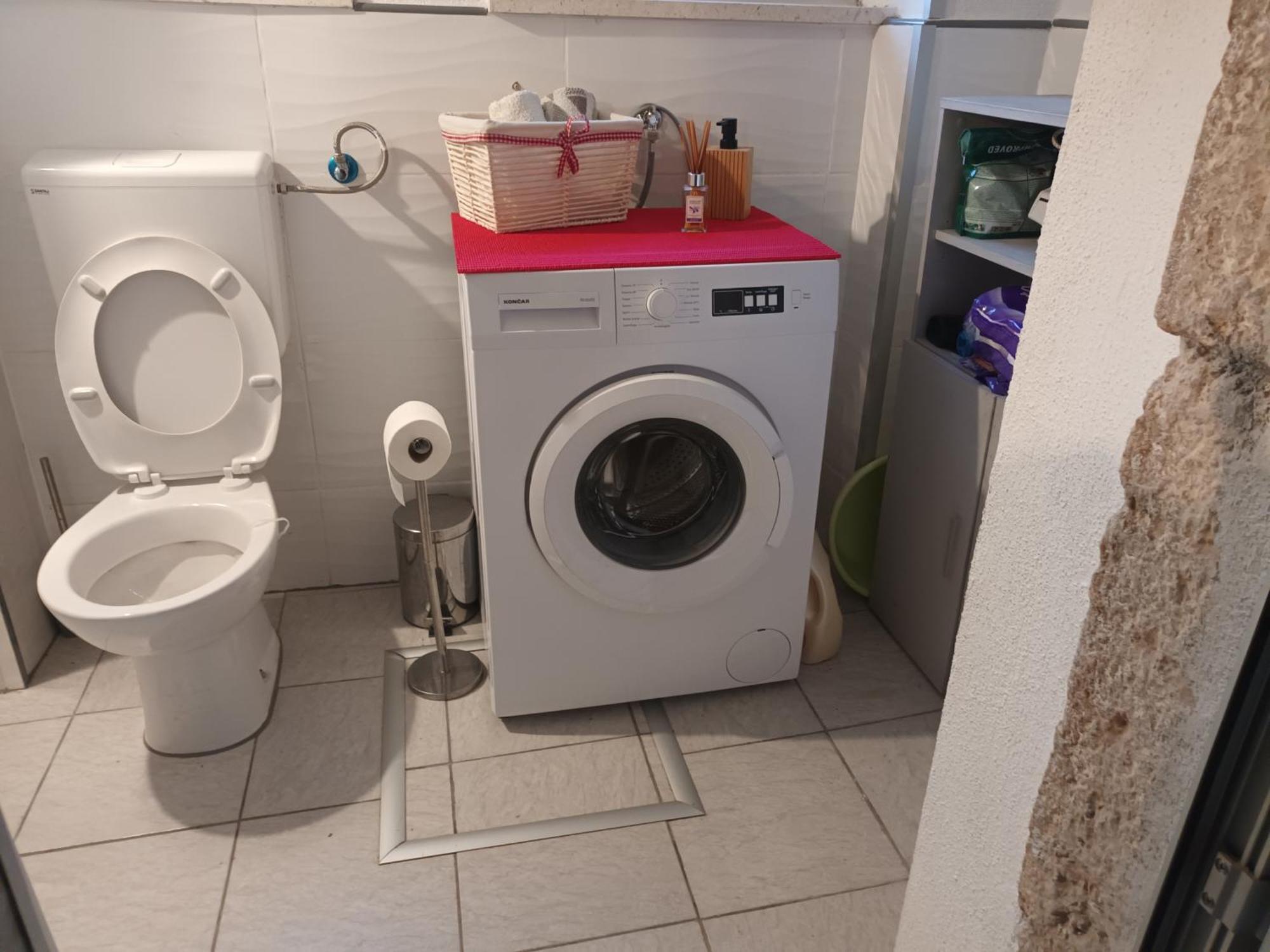 Brnara Kravarica Vrlika Exteriör bild